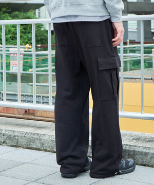 ブラック モデル：180cm L着用