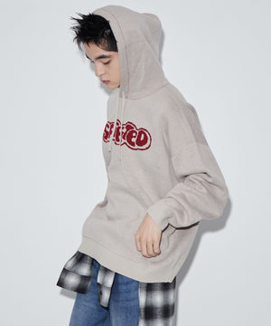 ホワイト　モデル:180cm L着用