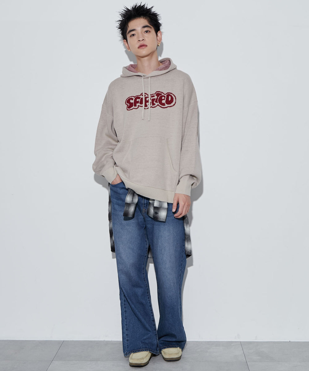 ホワイト　モデル:180cm L着用