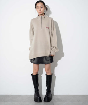 オフホワイト モデル：161cm L着用