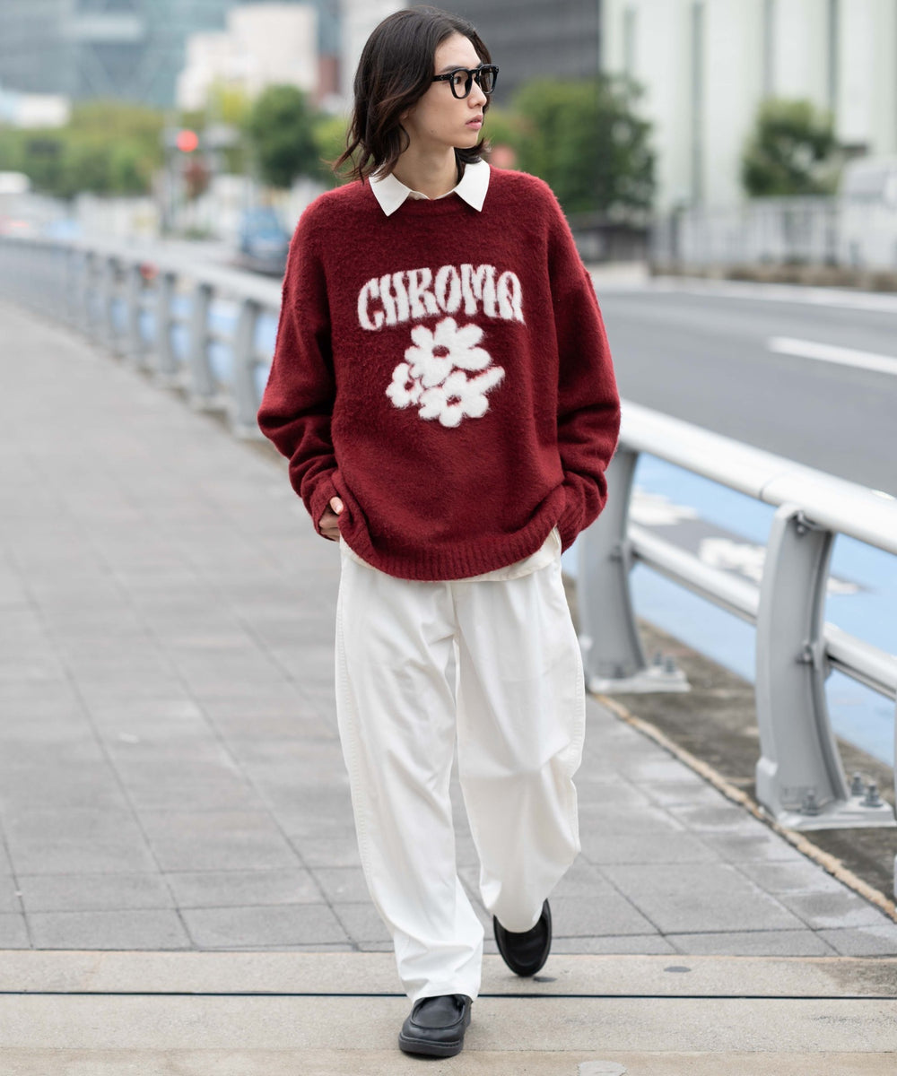 ホワイト  モデル：175cm L着用