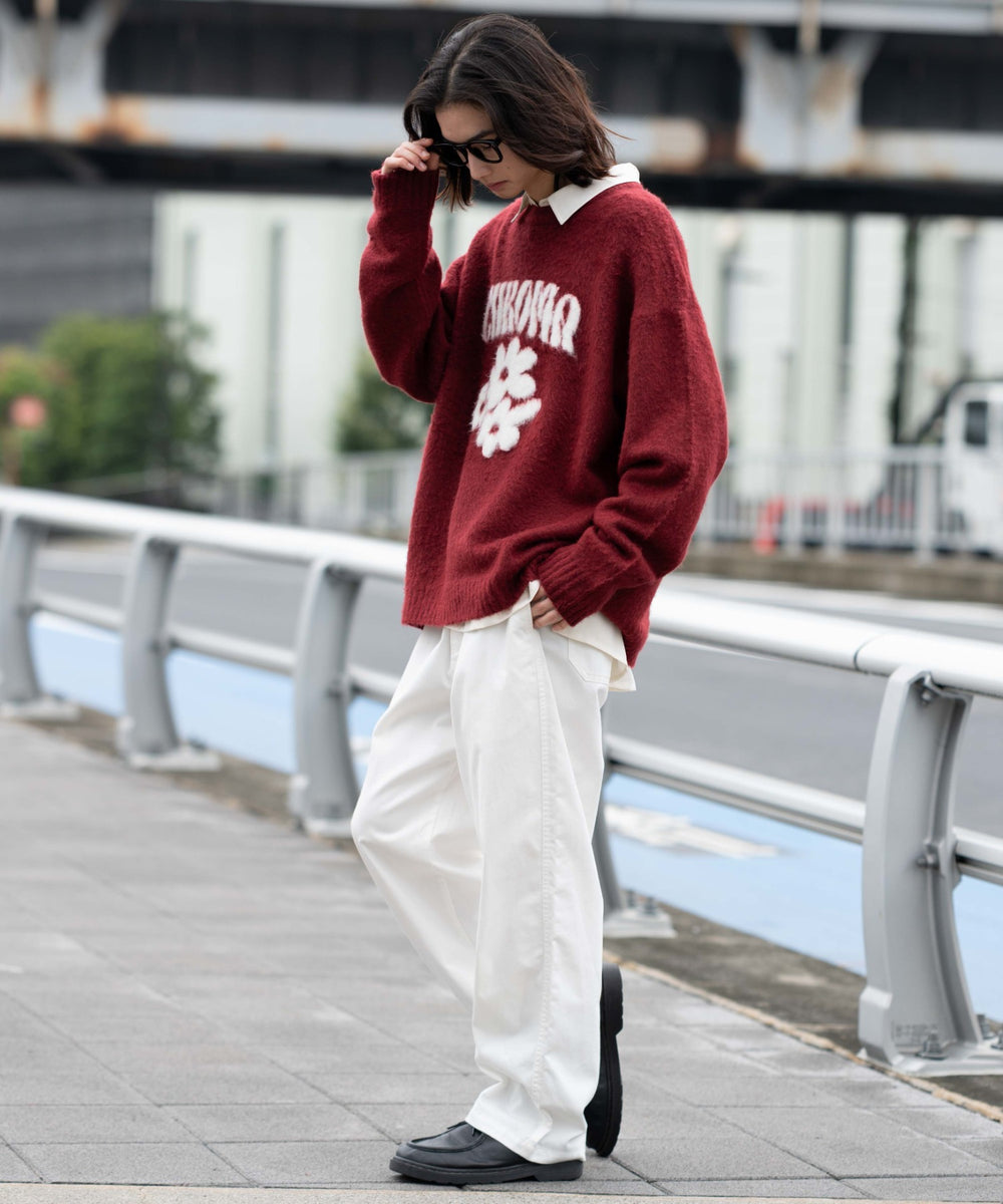 ホワイト  モデル：175cm L着用