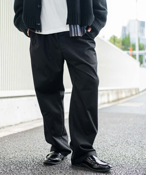 ブラック モデル：175cm L着用