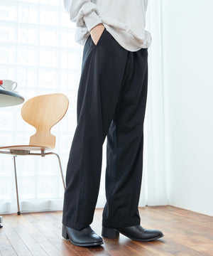 ブラック モデル：177cm L着用