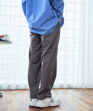 Dグレー モデル：177cm L着用