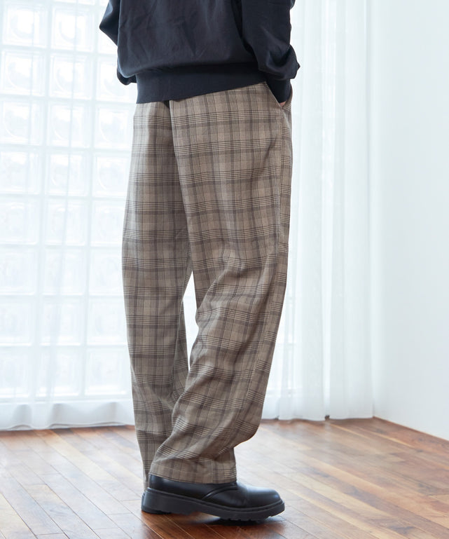 柄2 モデル：177cm L着用