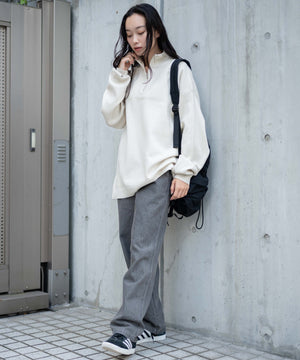 グレー モデル：161cm S着用