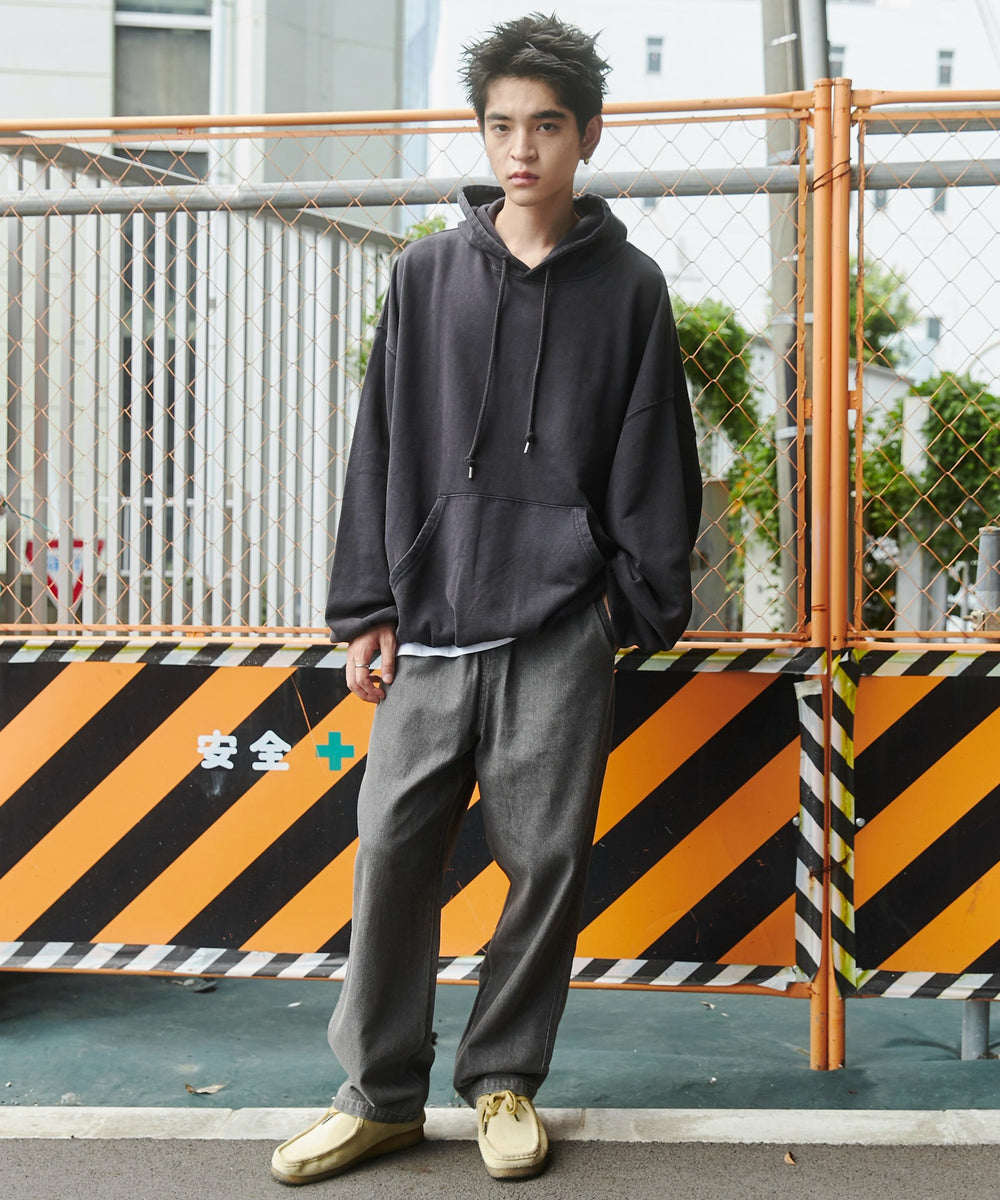 グレー モデル：180cm L着用