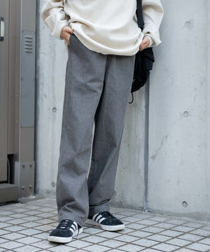 グレー モデル：161cm S着用