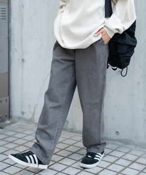 グレー モデル：161cm S着用