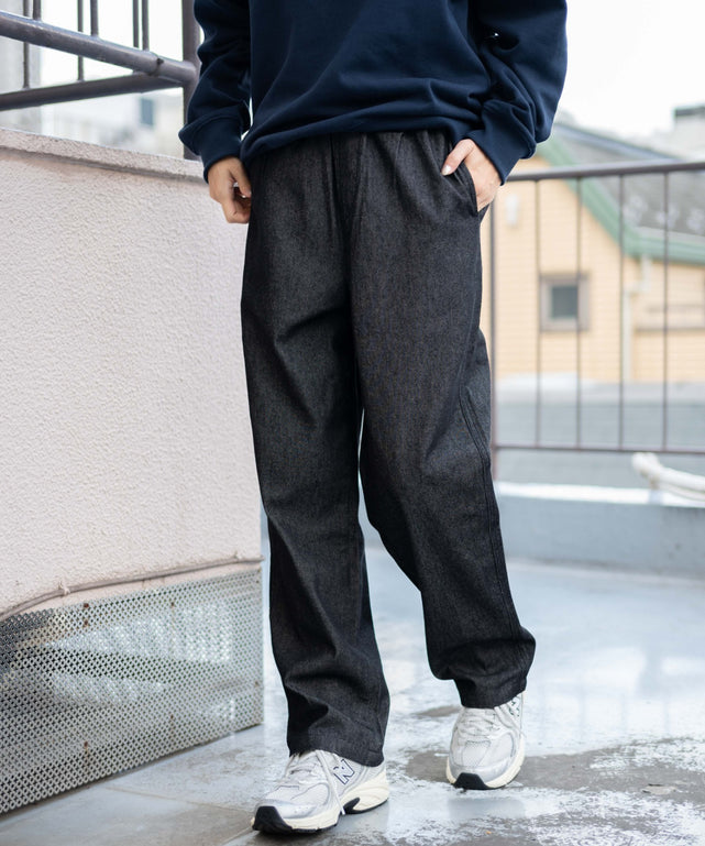 ブラック モデル：161cm S着用