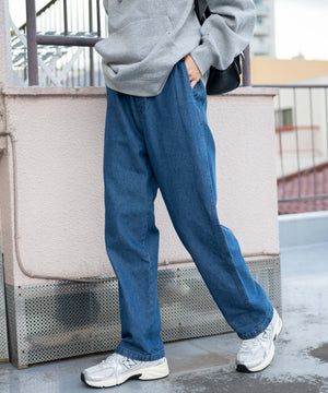 デニム中濃加工 モデル：161cm S着用