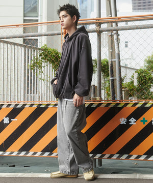 グレー モデル：180cm L着用