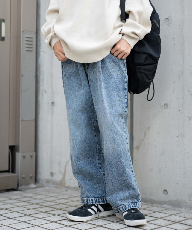 デニム中濃加工色 モデル：161cm S着用