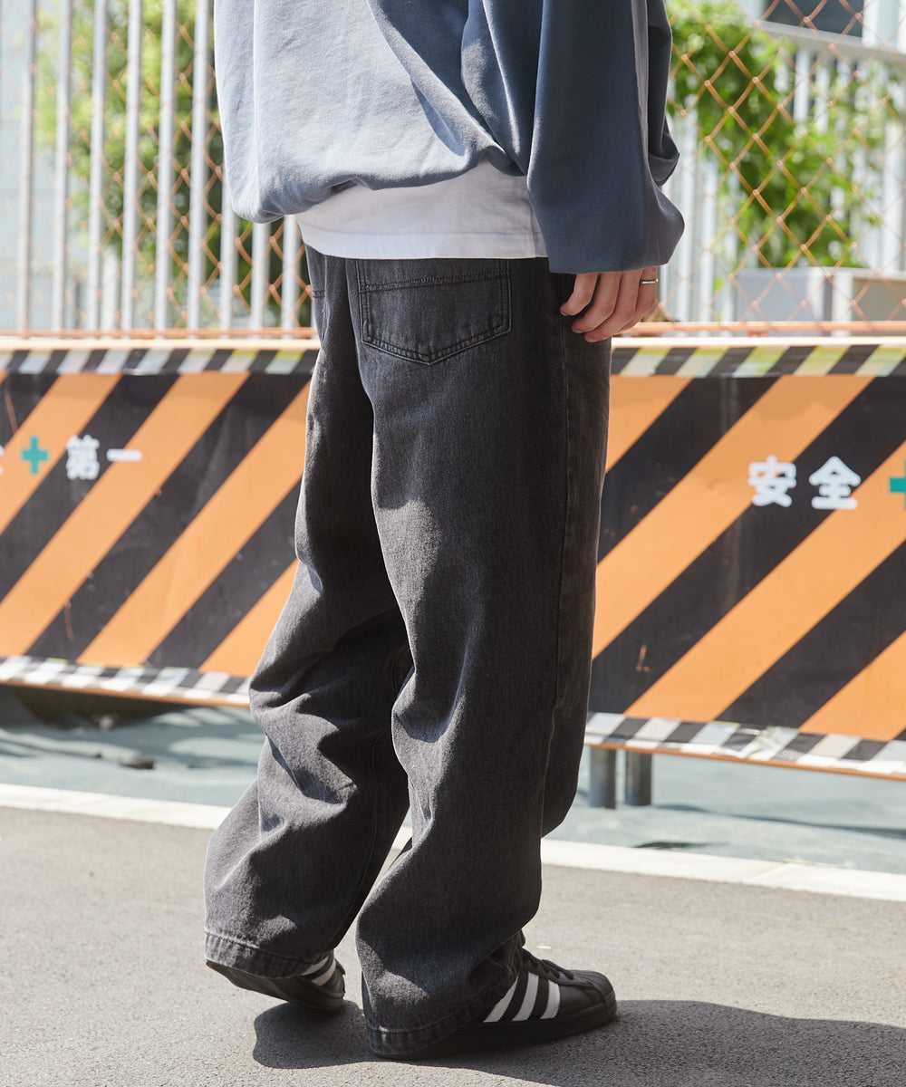 ブラック モデル：180cm L着用