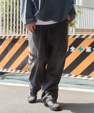 ブラック モデル：180cm L着用