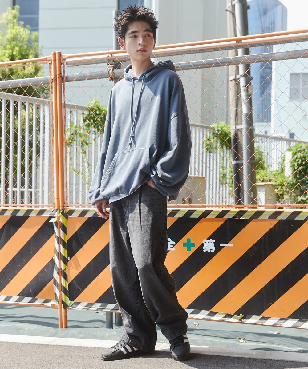 ブラック モデル：180cm L着用