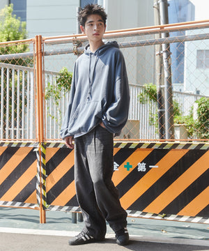 ブラック モデル：180cm L着用