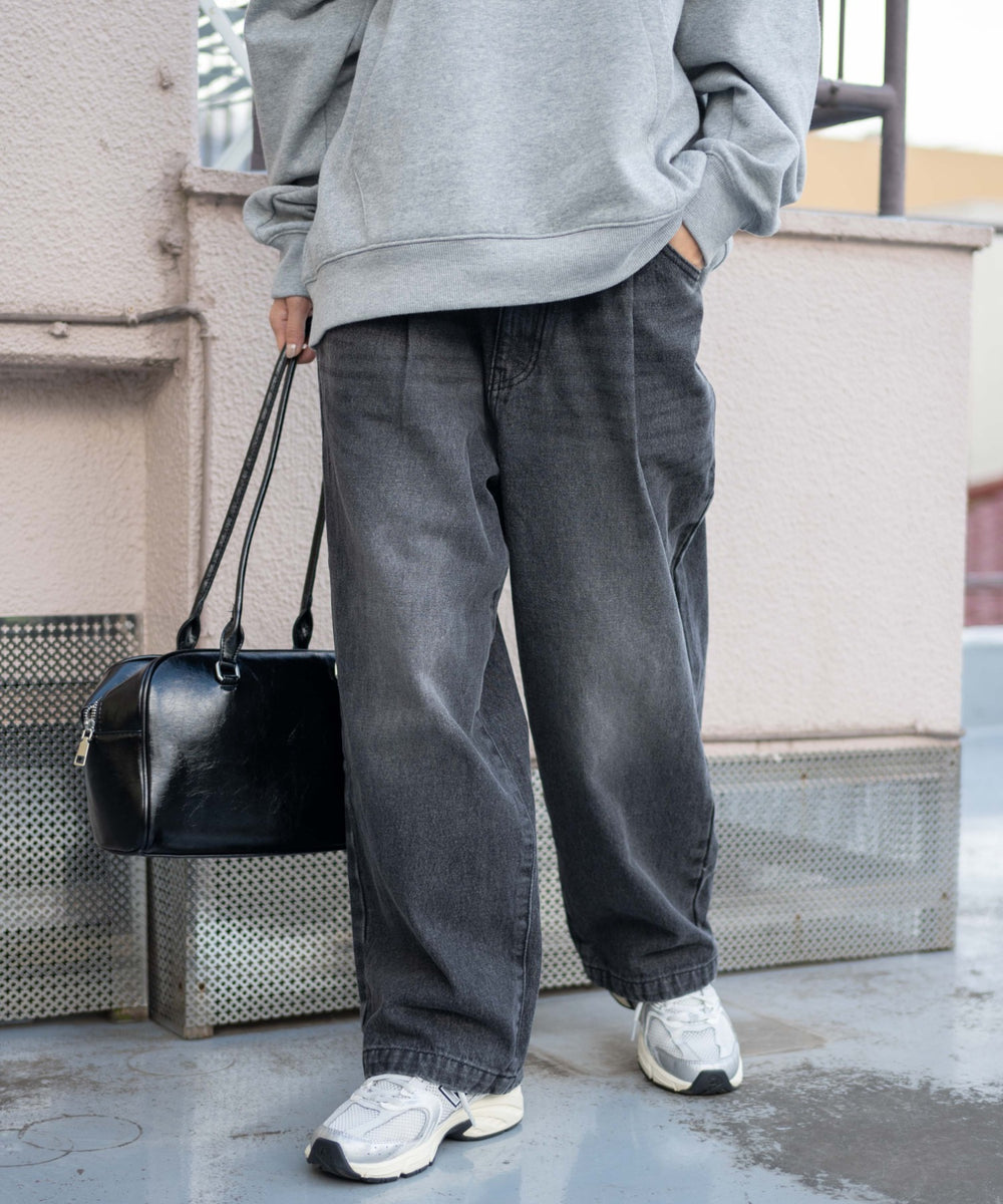 ブラック モデル：161cm S着用