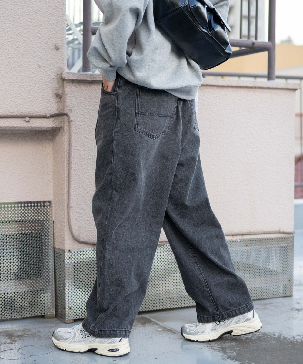 ブラック モデル：161cm S着用