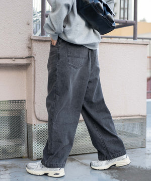 ブラック モデル：161cm S着用