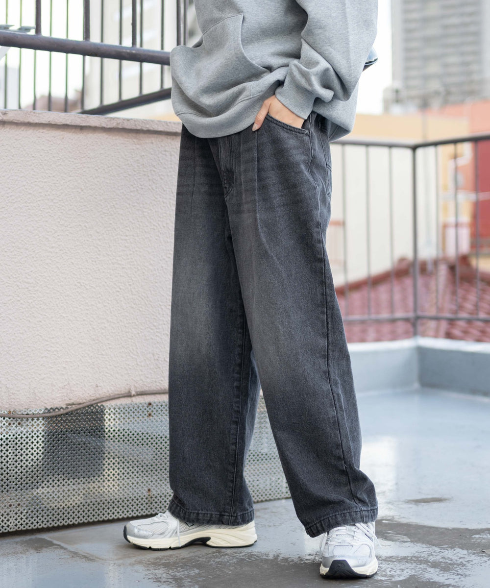 ブラック モデル：161cm S着用