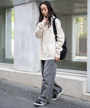 グレー モデル：161cm S着用