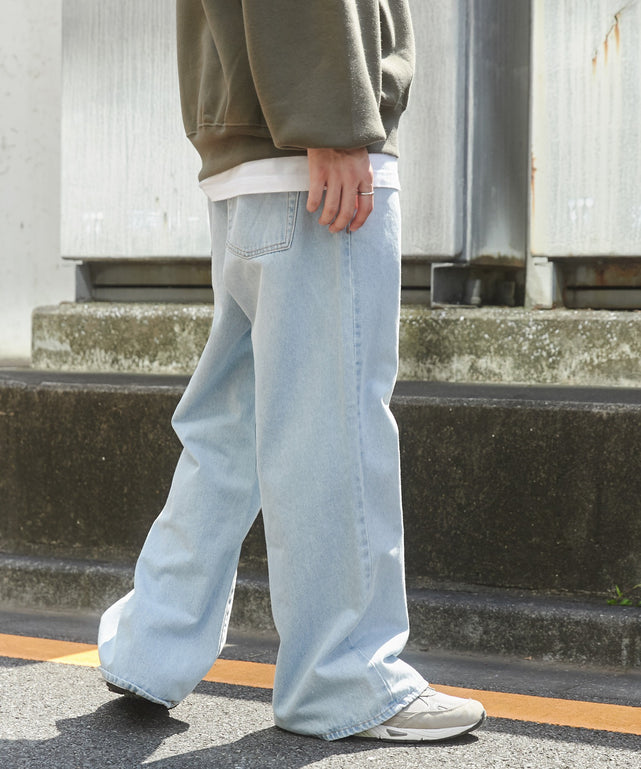 デニム淡色 モデル：180cm L着用