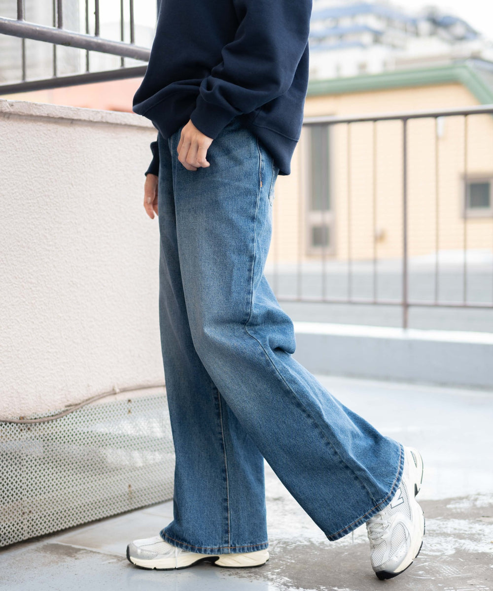 デニム中濃色 モデル：161cm S着用