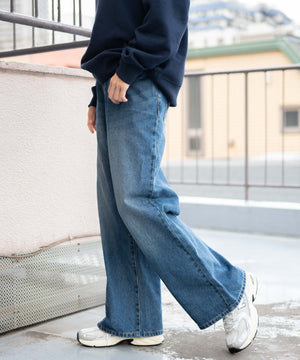 デニム中濃色 モデル：161cm S着用