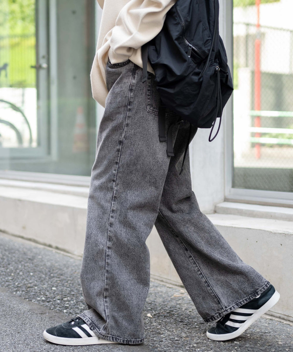 グレー モデル：161cm S着用