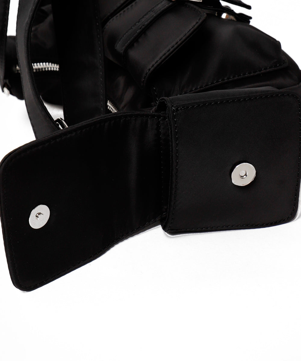 金具デザインポケットショルダー