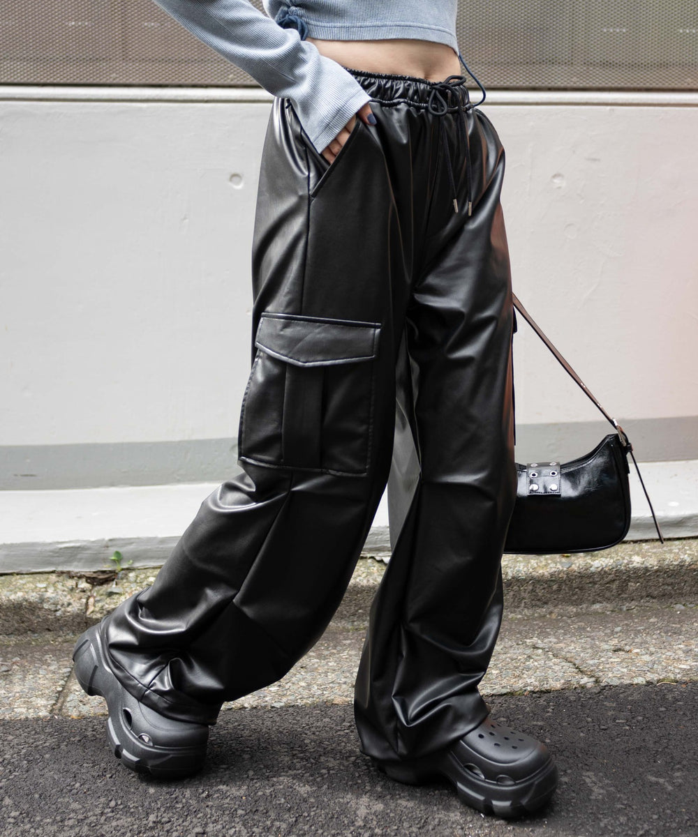 ブラック　モデル:155cm F着用