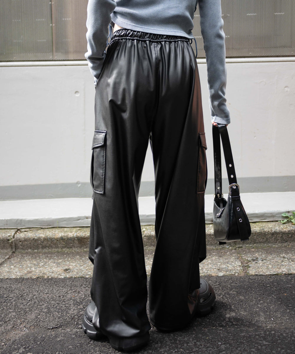 ブラック　モデル:155cm F着用