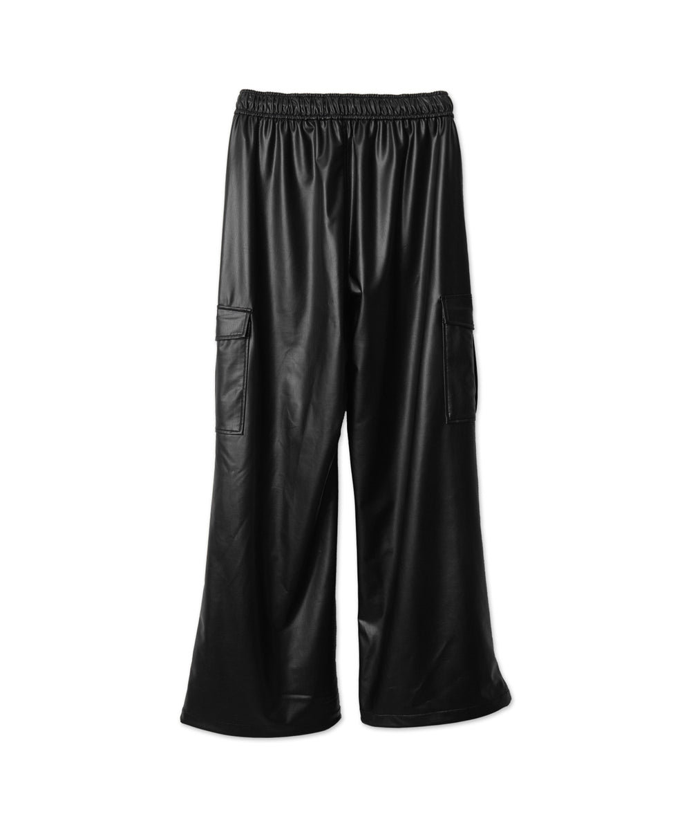 合皮パラシュートカーゴパンツ