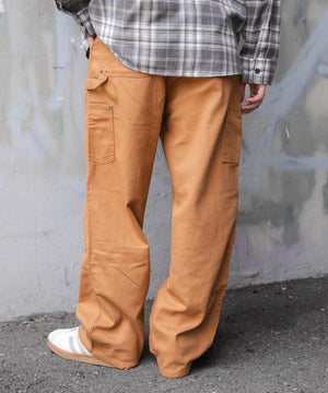 ブラウン モデル：180cm L着用