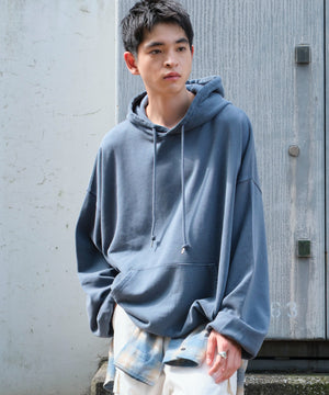 ブルーソノタ モデル：180cm L着用