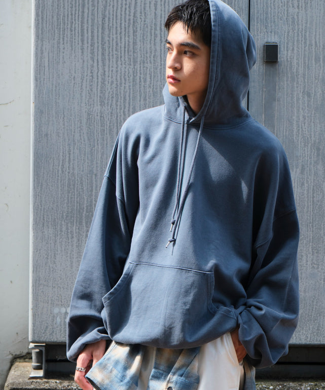 ブルーソノタ モデル：180cm L着用