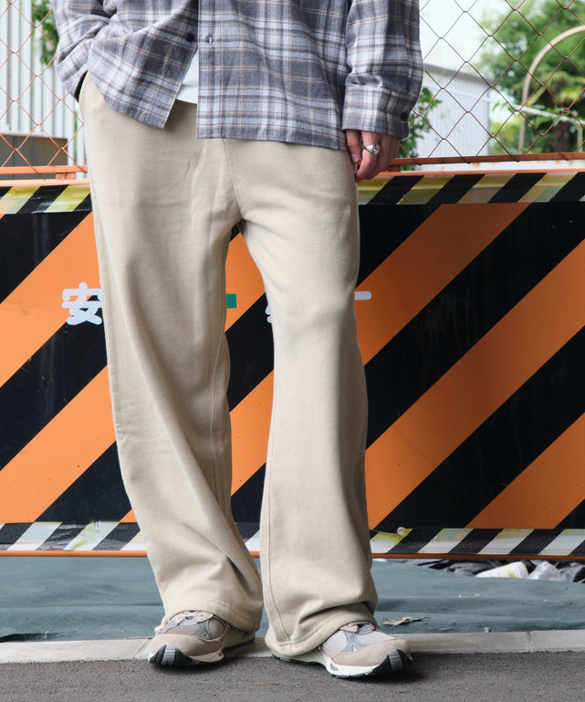 ベージュソノタ モデル：180cm L着用