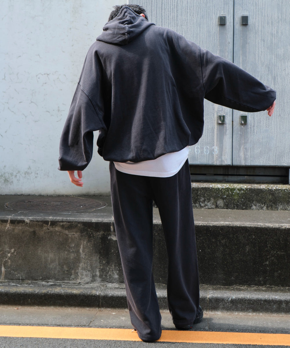 ブラックソノタ モデル：180cm L着用