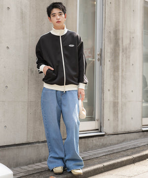 ブラック モデル：180cm L着用