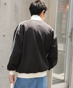 ブラック モデル：180cm L着用