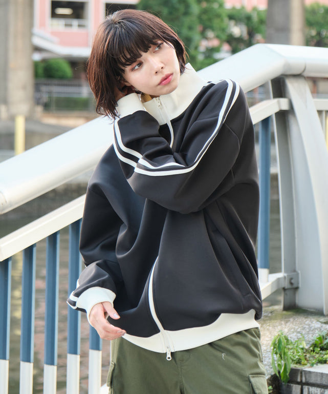 ブラック モデル：160cm L着用