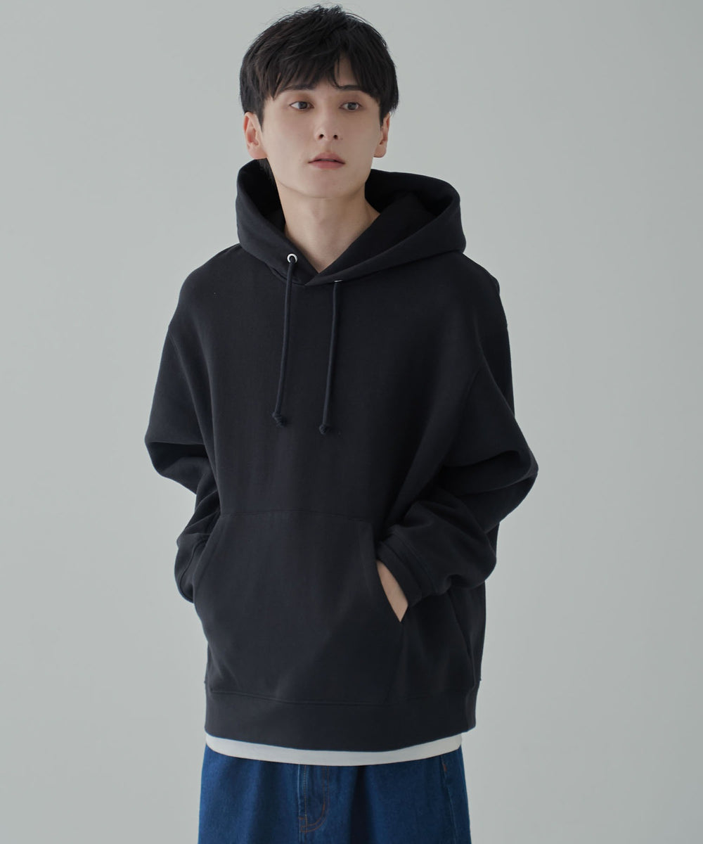 ブラック 　モデル:177cm L着用