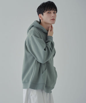 グリーン　モデル:177cm L着用