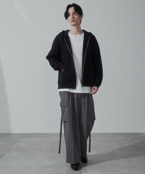 Dグレー モデル：180cm L着用