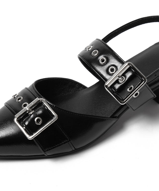 ハトメベルトポインテッドシューズ