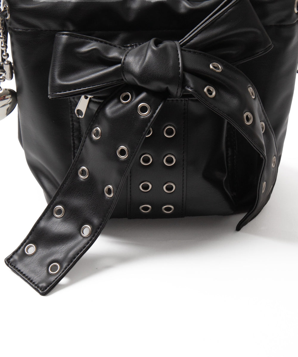 チャーム付きハトメリボンショルダー