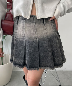 ブラックケミカル　モデル:155cmF着用