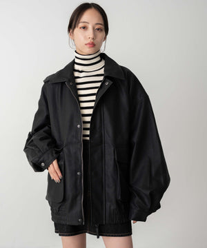 ブラック モデル：160cm M着用